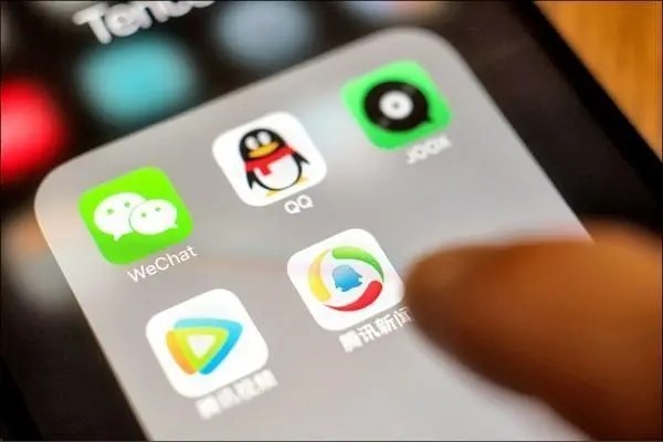 两个qq在一个手机上能同时在线吗？